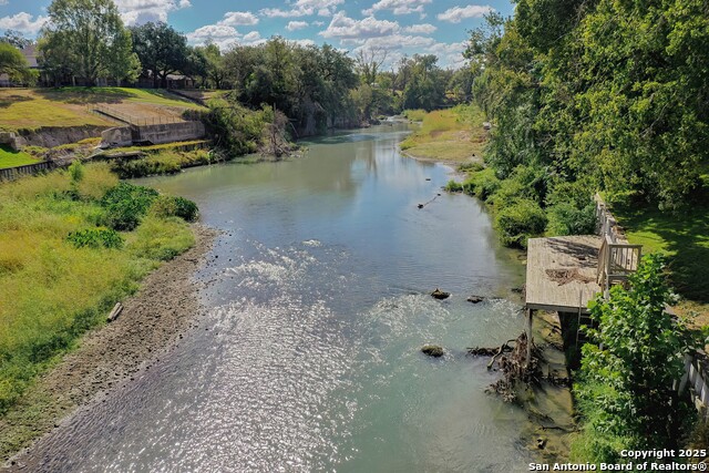 Image 12 of 12 For 38 Hampton E