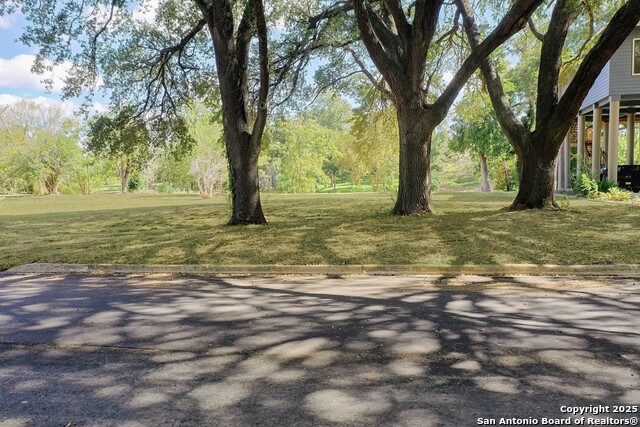 Image 3 of 12 For 38 Hampton E