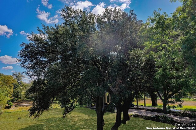 Image 9 of 12 For 38 Hampton E