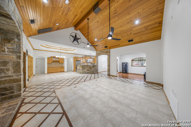 Image 4 of 32 For 149 Legacy Trace