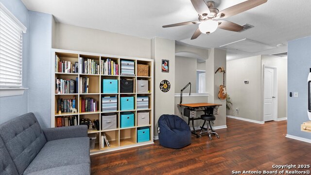 Listing photo id 20 for 1165 Kite  