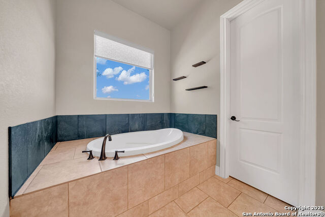 Image 27 of 50 For 3006 Comal Springs