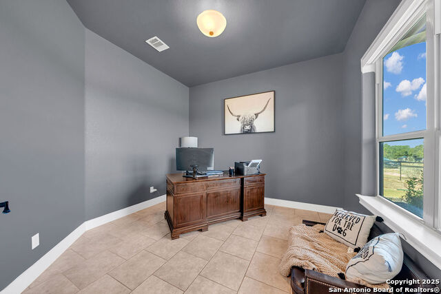 Image 4 of 50 For 3006 Comal Springs