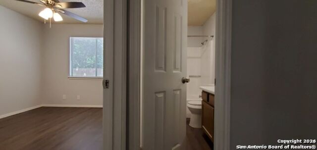 Image 17 of 25 For 5236 Meadow Rise