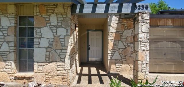 Image 2 of 25 For 5236 Meadow Rise