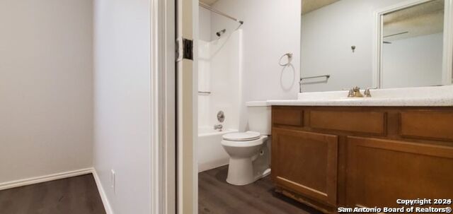 Image 20 of 25 For 5236 Meadow Rise