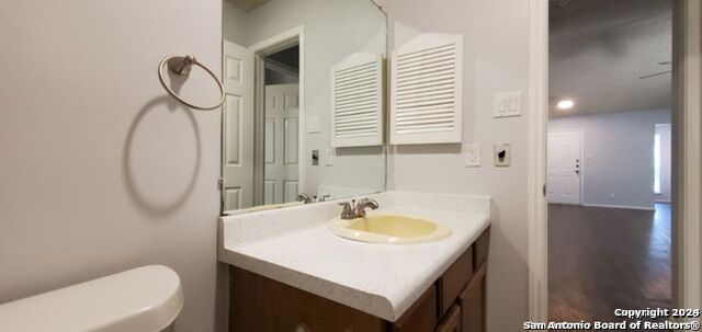 Image 21 of 25 For 5236 Meadow Rise