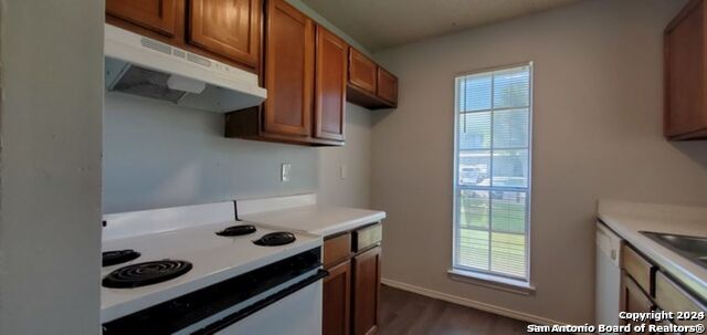 Image 9 of 25 For 5236 Meadow Rise