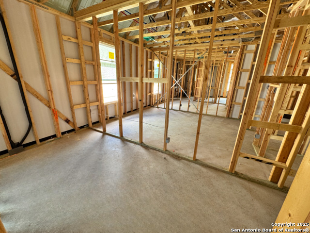 Image 14 of 26 For 139 Annette Drive