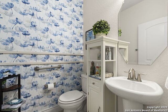 Image 31 of 41 For 12813 Hollowing Lake