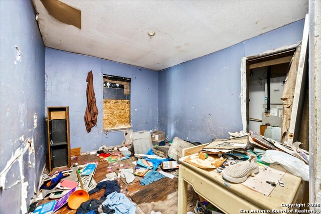 Listing photo id 7 for 1026 Fitch  