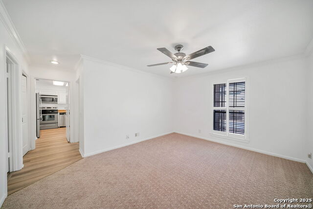 Image 22 of 30 For 8415 Fredericksburg Rd  704