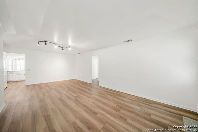 Image 9 of 30 For 8415 Fredericksburg Rd  704