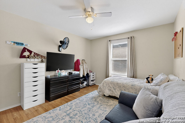 Image 16 of 21 For 3324 Sherwin Dr.