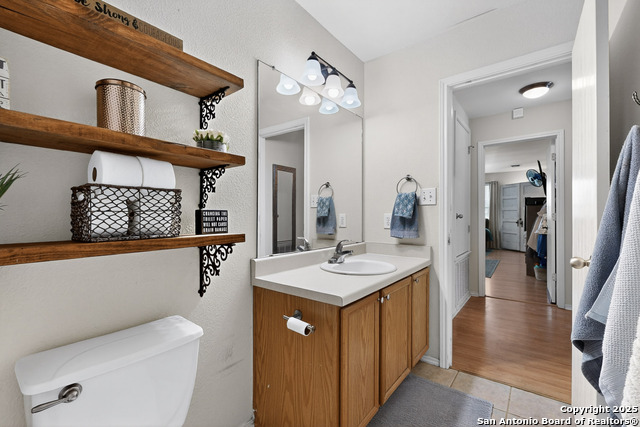 Image 17 of 21 For 3324 Sherwin Dr.