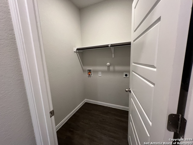 Image 11 of 18 For 621 Heathers Way