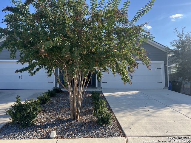 Image 2 of 18 For 621 Heathers Way