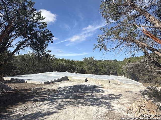 Listing photo id 2 for 189 Mustang Lane