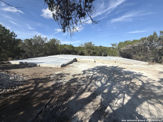 Listing photo id 4 for 189 Mustang Lane