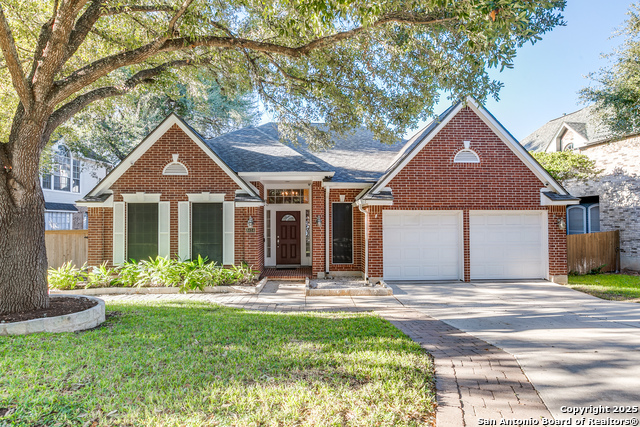 Listing photo id 1 for 8414 Blackcastle