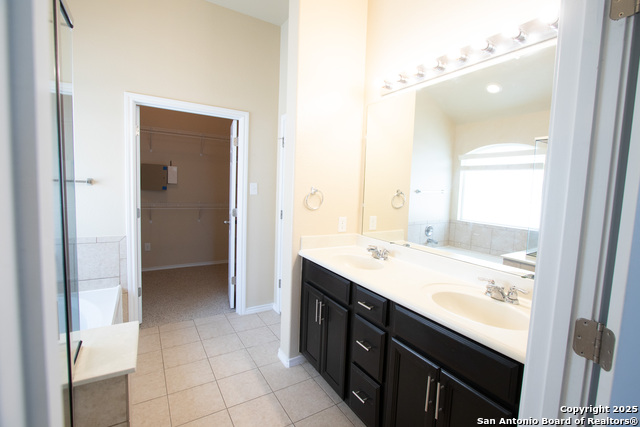 Listing photo id 12 for 16611 Tenaca Trail