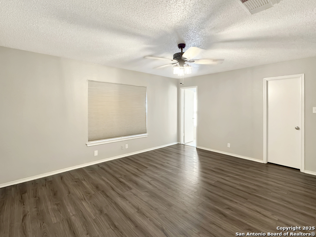 Listing photo id 9 for 6883 Crested Quail