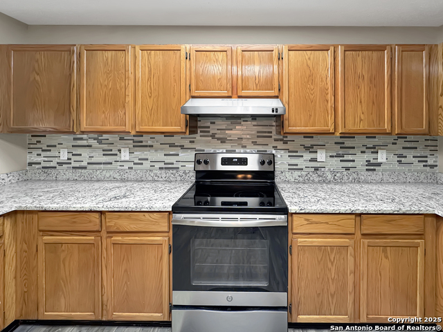 Listing photo id 16 for 6883 Crested Quail