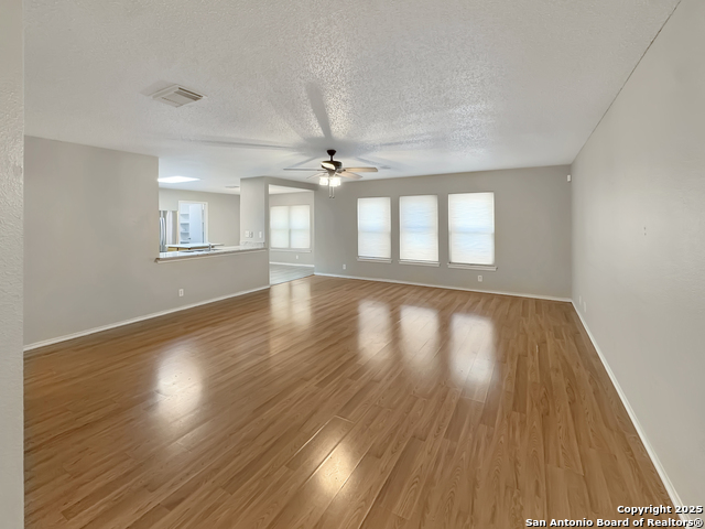 Listing photo id 17 for 6883 Crested Quail