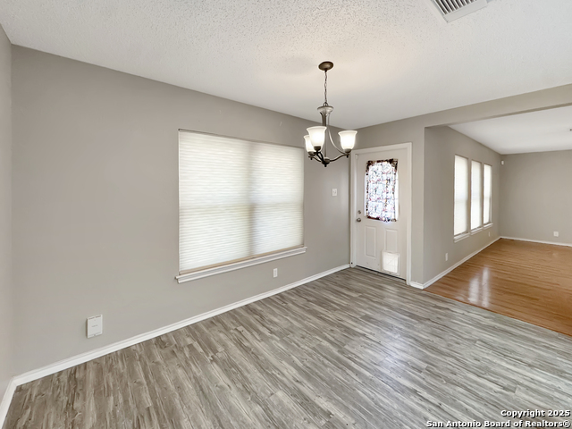 Listing photo id 3 for 6883 Crested Quail