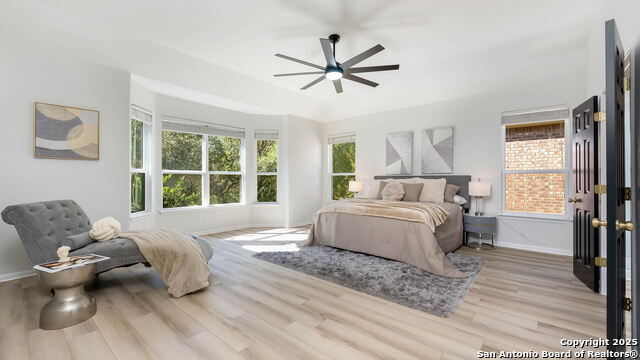 Listing photo id 10 for 9650 Calmont Way