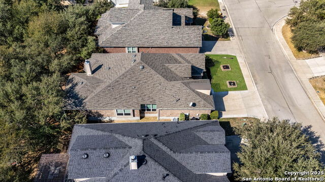 Listing photo id 24 for 9650 Calmont Way