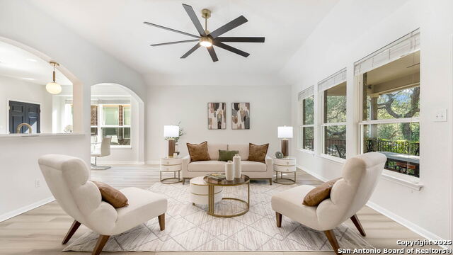 Listing photo id 6 for 9650 Calmont Way