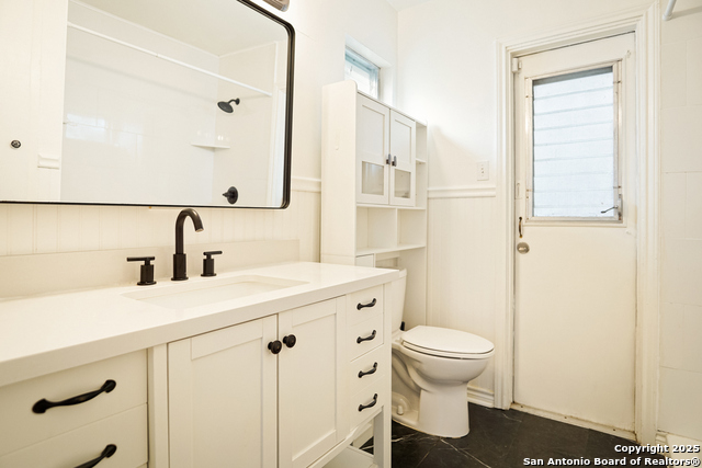 Image 14 of 25 For 10915 Burr Oak