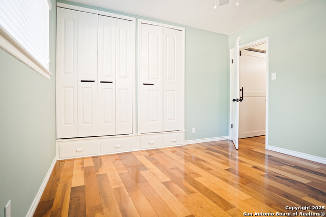 Image 18 of 25 For 10915 Burr Oak