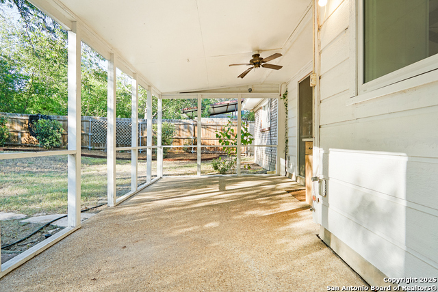 Image 22 of 25 For 10915 Burr Oak