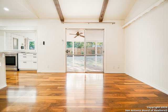 Image 5 of 25 For 10915 Burr Oak