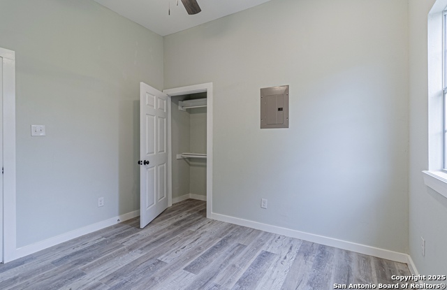 Listing photo id 10 for 210 San Jacinto N