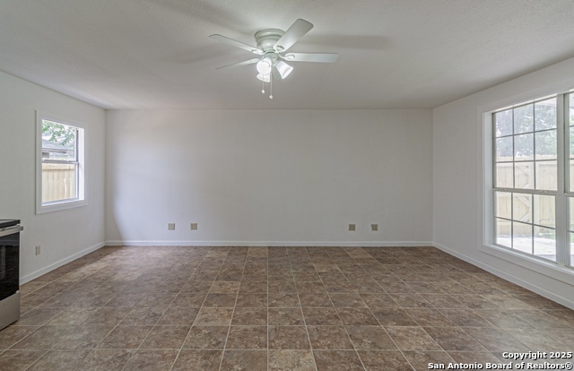 Listing photo id 36 for 210 San Jacinto N