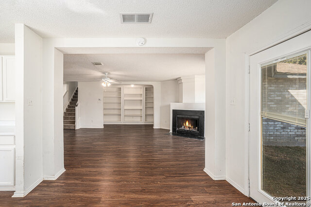 Image 12 of 26 For 1041 Rolling Path