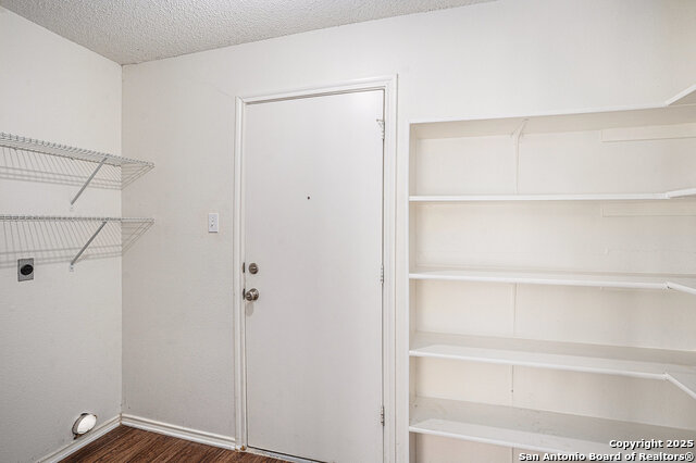 Image 13 of 26 For 1041 Rolling Path