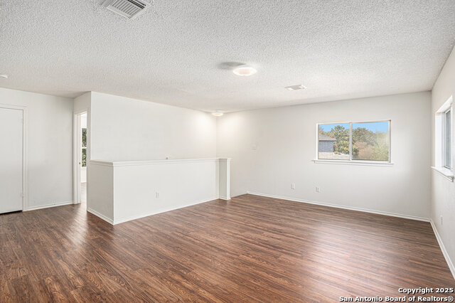 Image 14 of 26 For 1041 Rolling Path