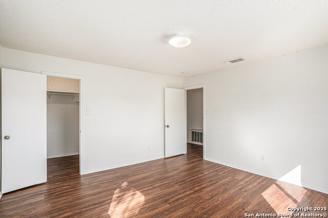 Image 21 of 26 For 1041 Rolling Path