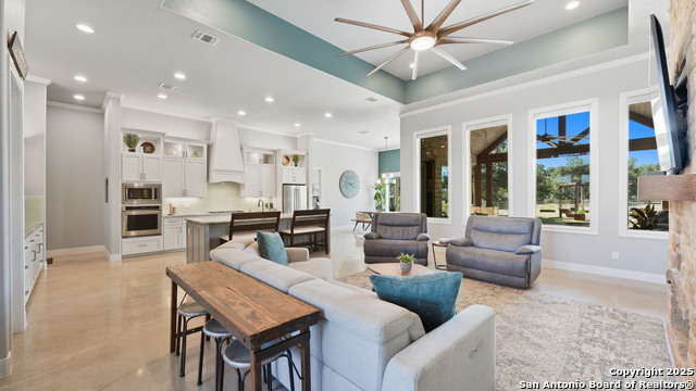 Image 2 of 72 For 1627 Bussola