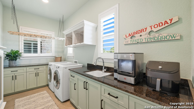 Image 46 of 72 For 1627 Bussola