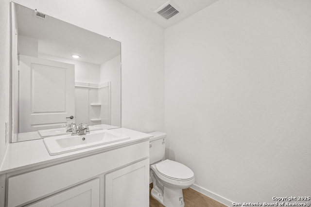 Image 20 of 31 For 1314 Neria Loop