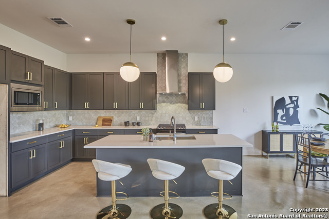 Listing photo id 3 for 1835 Flamingo Dr No 7