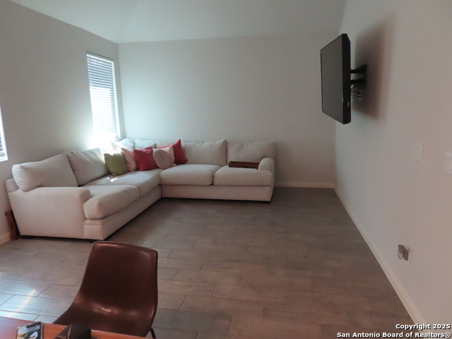 Image 7 of 18 For 22150 Approach