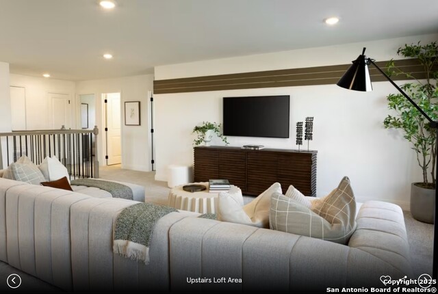 Listing photo id 4 for 812 Cardenas