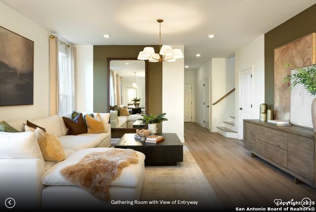 Listing photo id 6 for 812 Cardenas