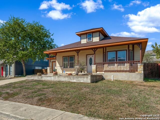 Image 3 of 28 For 605 Meadow Gate